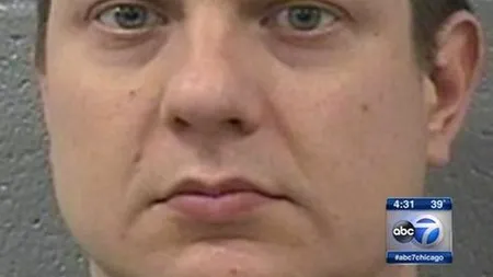 Un polițișt alb din Chicago este acuzat de crimă, după uciderea unui tânăr de culoare