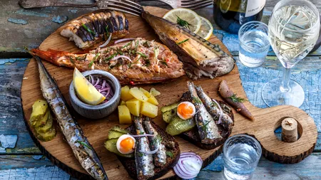 Delicii la Marea Neagră! Cât au plătit clienții pentru un platou pescăresc la cherhanalele de pe litoralul românesc, de Crăciun