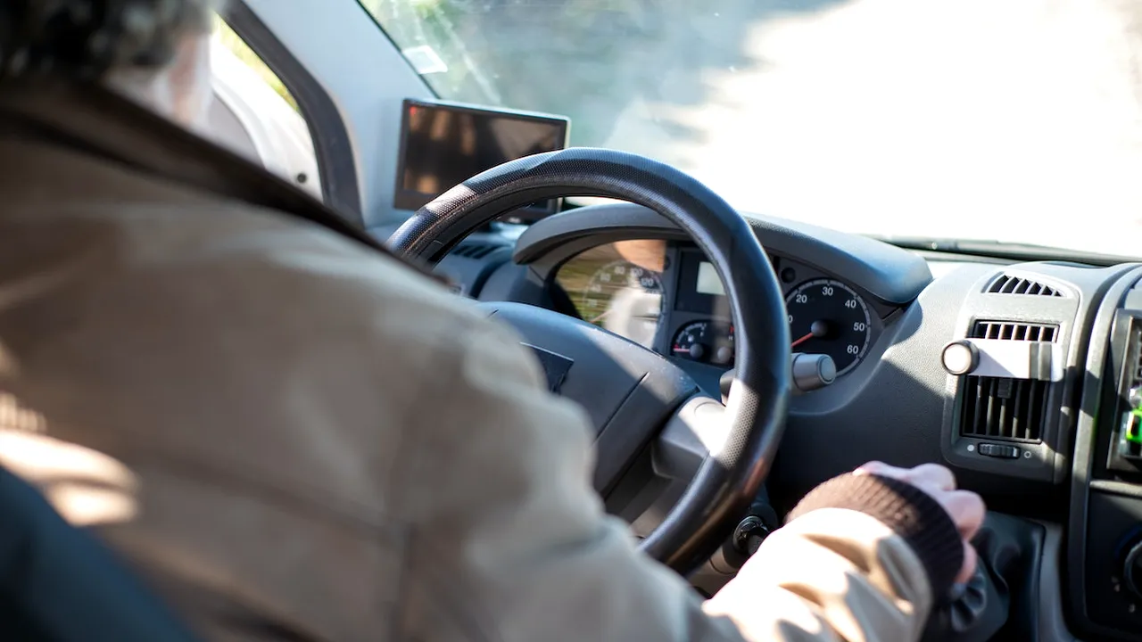 Și-a reînnoit permisul de conducere la vârsta de 104 ani. Ce l-au pus să facă examinatorii din comisie pe venerabilul italian