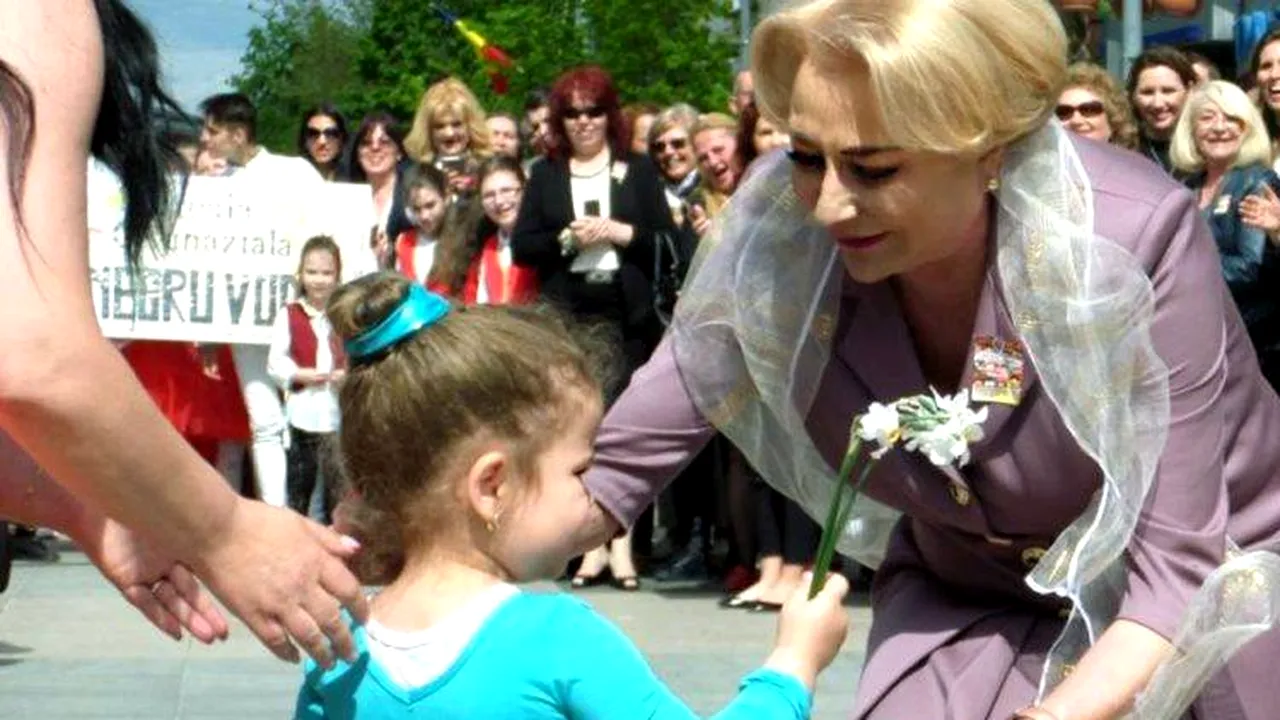 De ce nu a făcut Dăncilă niciodată un copil. Cum arată Victor, copilul înfiat de premier, pe când avea 26 de ani: „Soțul nu a fost de acord