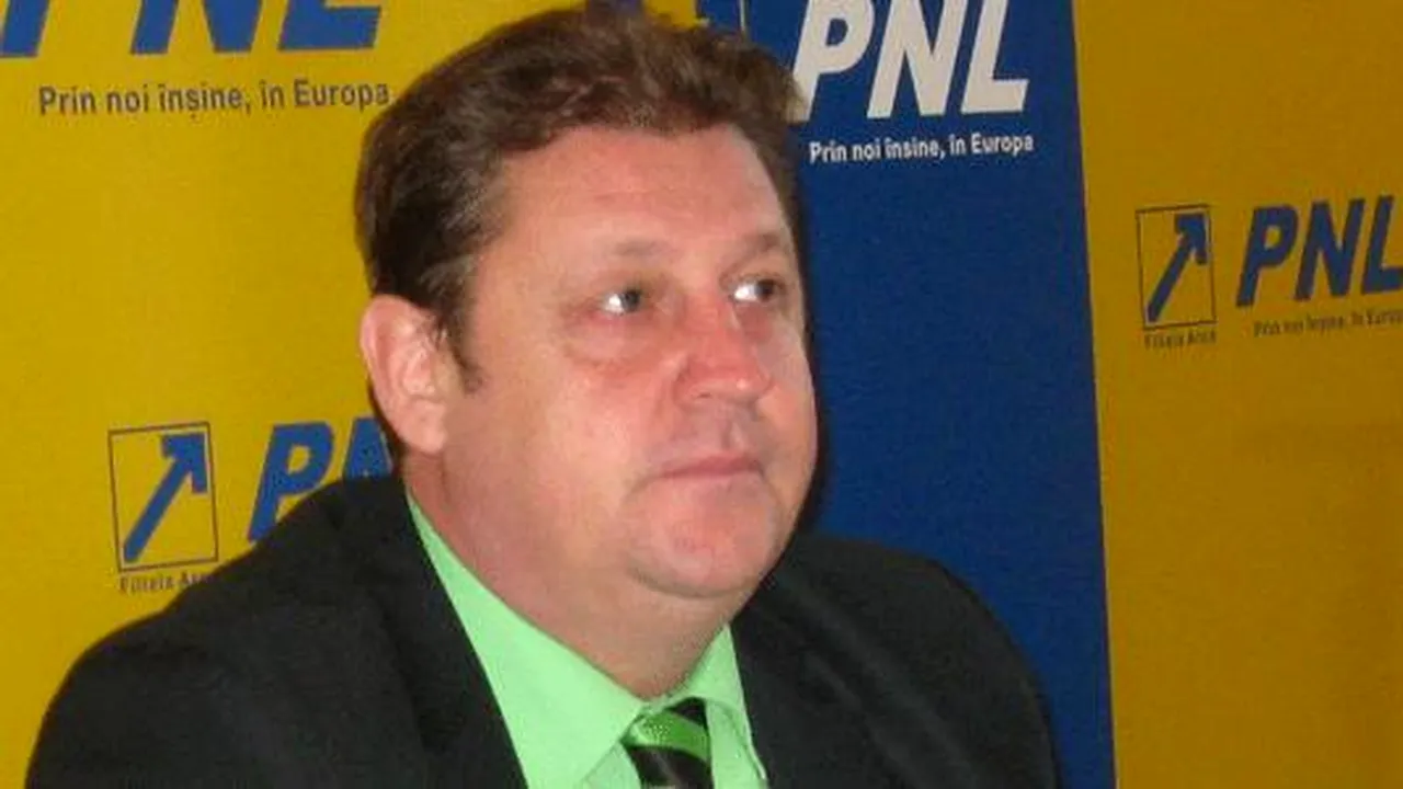 REZULTATELE ALEGERILOR LOCALE 2012 au provocat scandal într-o comună din Arad. Primarul aflat în funcție de 20 de ani este contestat de sute de persoane