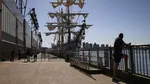 Momentul IMPACTULUI navei-școală „Cuauhtemoc” cu podul Brooklyn