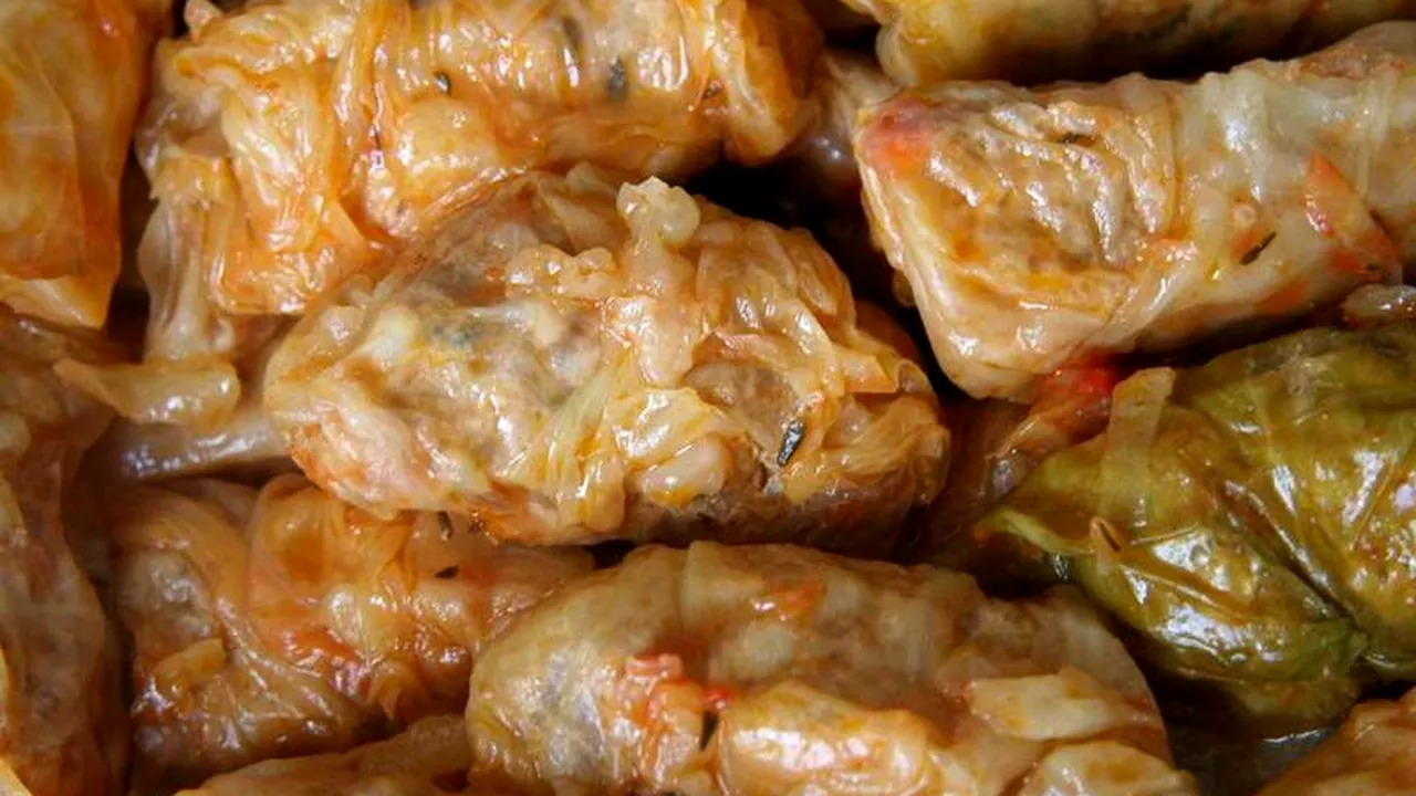 Cea mai mare oală cu sarmale din România a fost preparată la Festivalul Toamnei