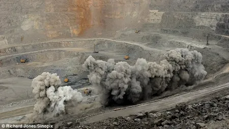 China rămâne fără materialele de bază pentru producția de telefoane mobile și televizoare