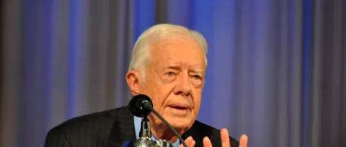 La 92 de ani, fostul președinte american, Jimmy Carter, construiește case pentru cei săraci. VIDEO