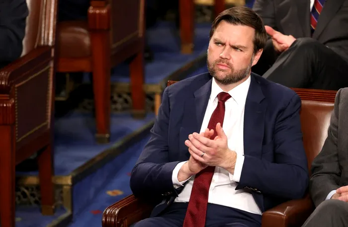 Vicepreședintele ales, senatorul JD Vance (R-OH), a asistat la certificarea victoriei președintelui ales, Donald Trump. Sursa Foto: Profimedia 