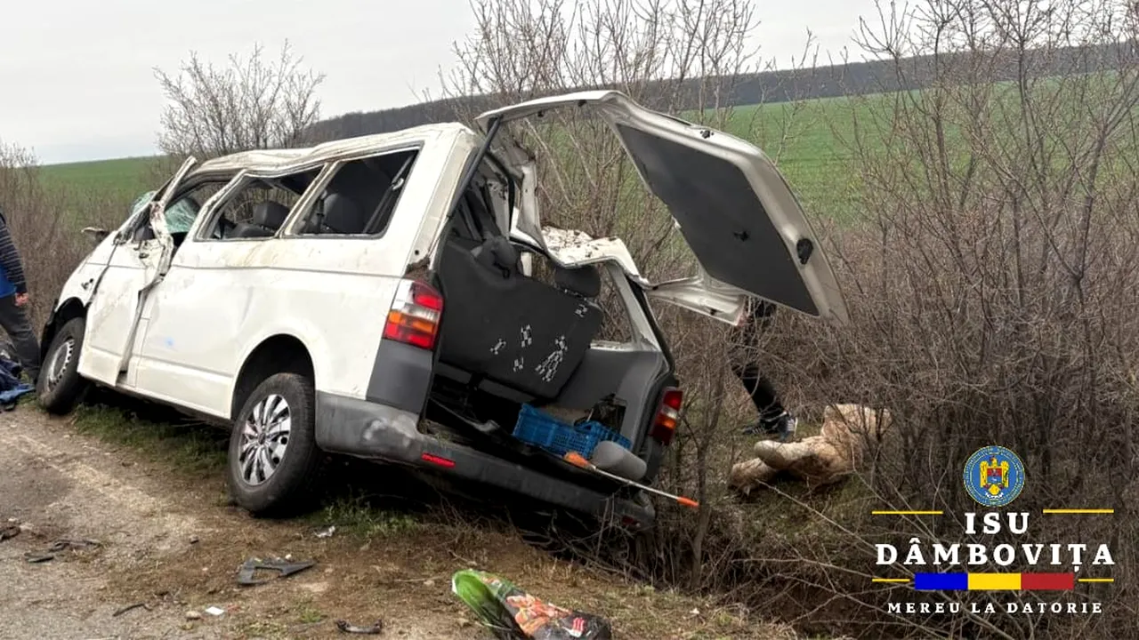 Accident mortal în Dâmbovița. Un om a murit după ce o dubiță s-a răsturnat pe un drum județean