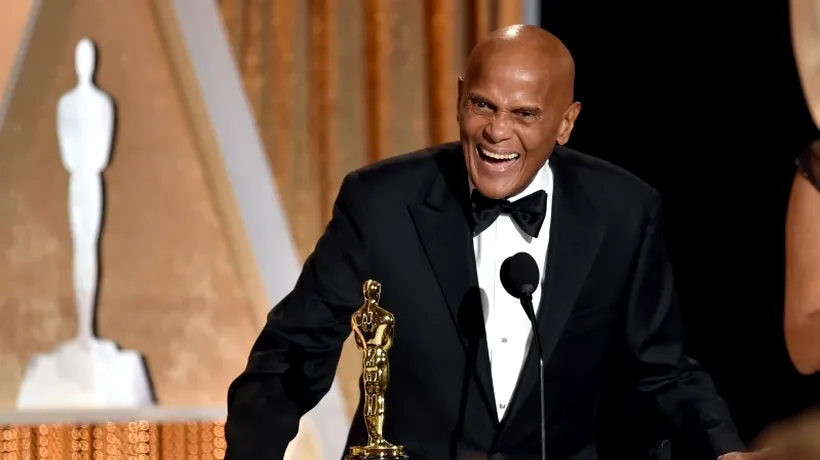 Actorul și cântărețul Harry Belafonte a fost recompensat cu un Oscar onorific de către Academia Americană de Film