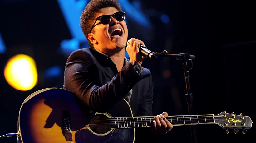 Bruno Mars este artistul anului 2013
