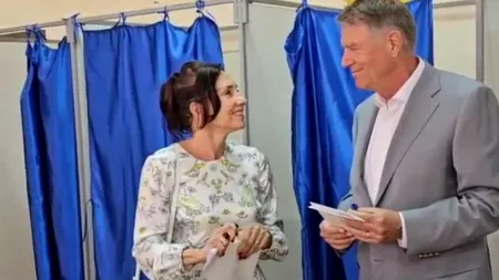 Fostul președinte Klaus Iohannis a VOTAT la Sibiu, alături de soția sa: „Acest parcurs foarte bun trebuie continuat, locul României e clar în UE”