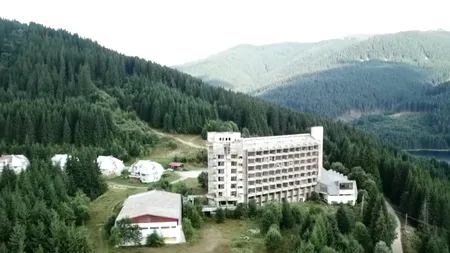 „CERNOBÂLUL” de la Vidra. Stațiunea-fantomă a turismului românesc. Marele sportiv care se antrena aici, în vremurile bune