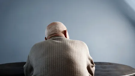 Un bărbat din Anglia a învins cancerul de opt ori, dar este atât de radioactiv încât declanșează alarmele in supermarketuri: „S-au obișnuit cu mine”