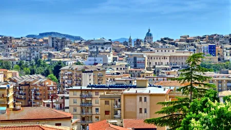 În timp ce restul lumii numără zilele rămase până la Crăciun, în acest oraș din Italia încep pregătirile pentru Paște