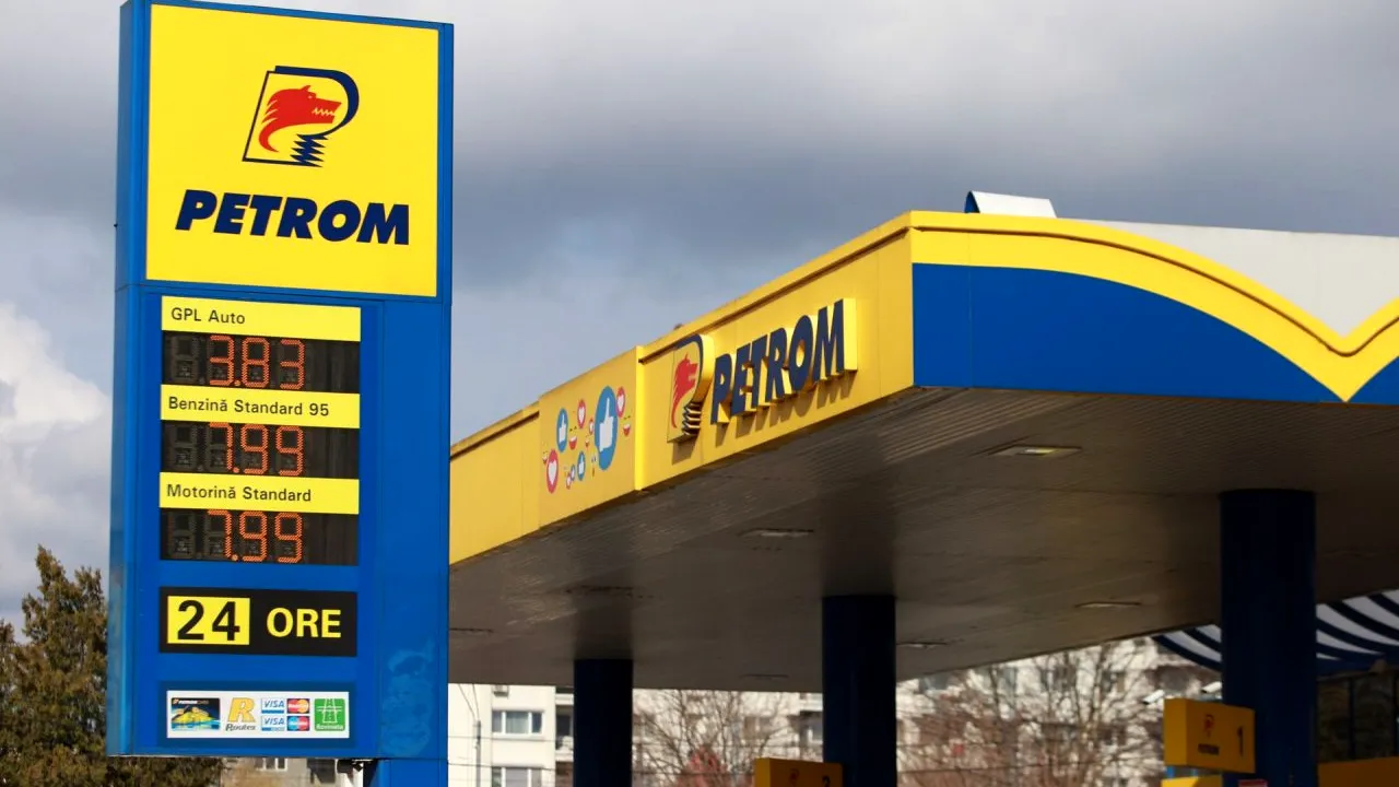 FOTO | Ce prețuri sunt joi la benzinăriile din București. Unde costă motorina mai mult de 9 lei pe litru