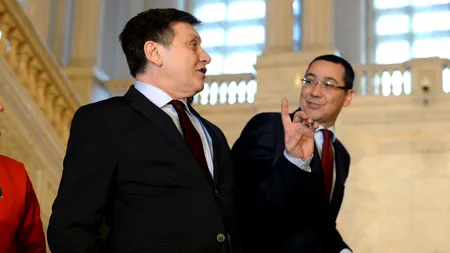 Antonescu, unei jurnaliste care l-a întrebat pe Ponta dacă își dă demisia: Asta e hărțuire!