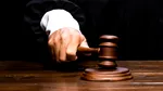 Pedeapsă MAXIMĂ pentru proxeneții care au torturat două surori din Oradea, până când una a murit. Decizia nu este definitivă