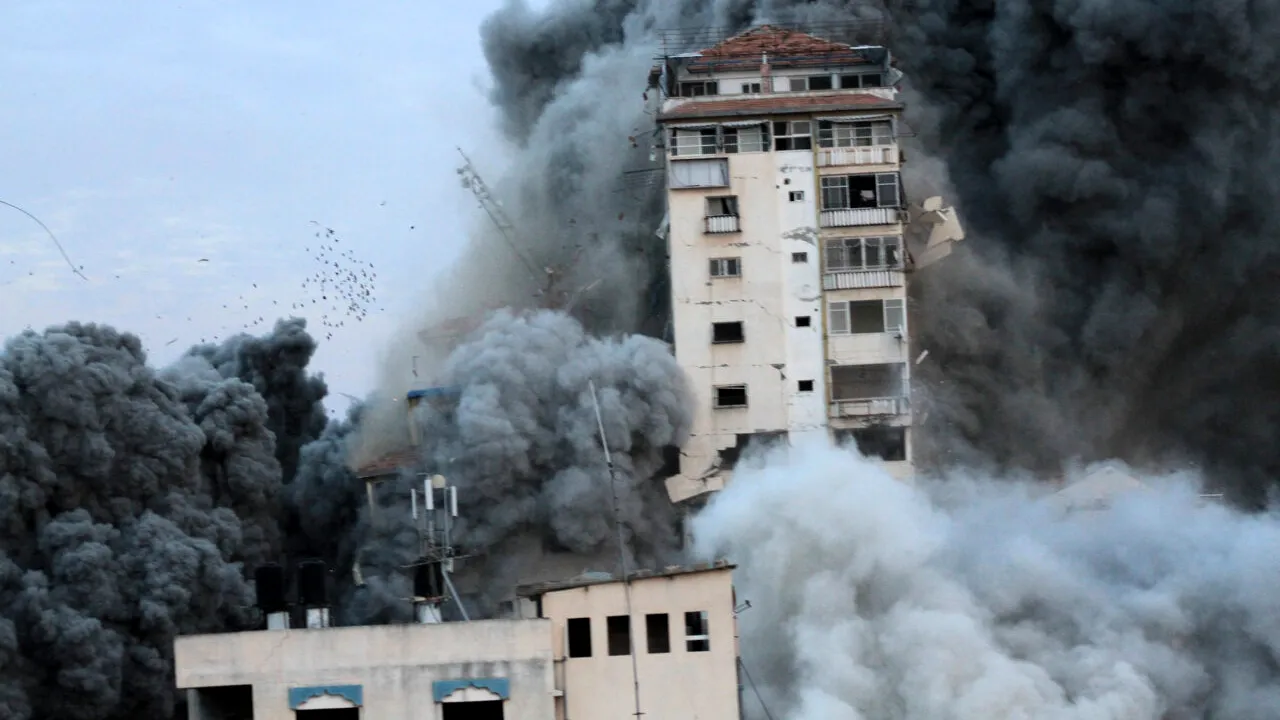 Război Israel-Hamas, ziua 116: Palestinienii spun că vor să negocieze, dar continuă BOMBARDAMENTELE/Anunțul lui Blinken