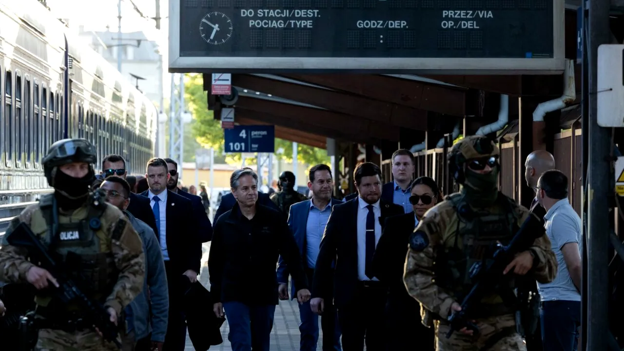 RĂZBOI în Ucraina, ziua 811: Şeful diplomaţiei americane, Antony Blinken, vizită surpriză în Ucraina. Cu ce promisiune crucială vine la Kiev?