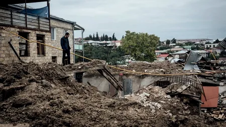 Noi bombardamente în capitala regiunii Nagorno-Karabah, după câteva zile de calm