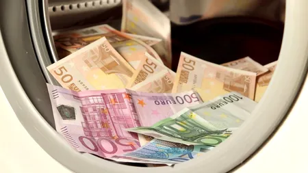 Sibiu: Arhitect șef trimis în judecată. Condiționa semnarea actelor de primirea unor sume de bani