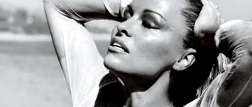 Pamela Anderson, pictorial în ultimul număr din Vogue,  Brazilia. FOTO