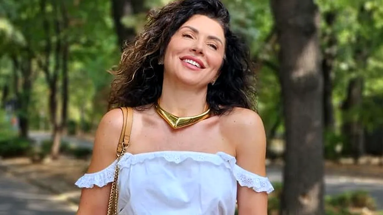 FOTO / Carmen Brumă a pozat NUD. Ce i-au transmis cei care au văzut-o așa