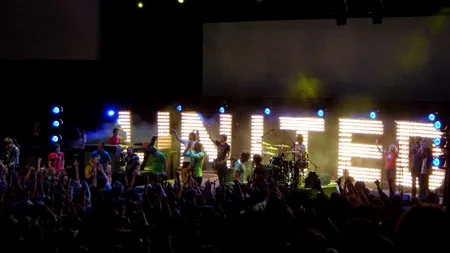 Hillsong, noul fenomen religios care adună sute de mii de tineri la întruniri. Care este secretul 