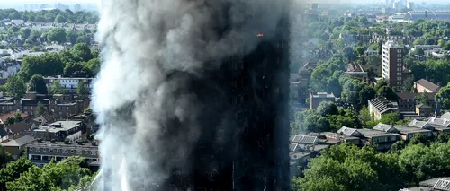 Incendiu uriaș în New York. Aproape 200 de pompieri au încearcat să stingă focul care a cuprins o întreagă clădire