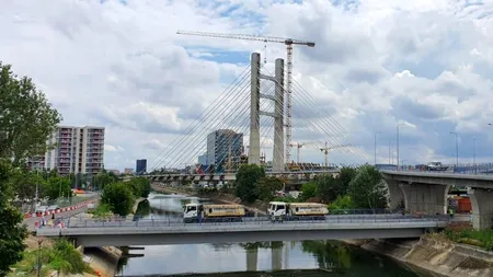 Au fost montați amortizorii anti-cutremur la Podul Ciurel din București! Tu știai cum arată aceste dispozitive? IMAGINI EXCLUSIVE