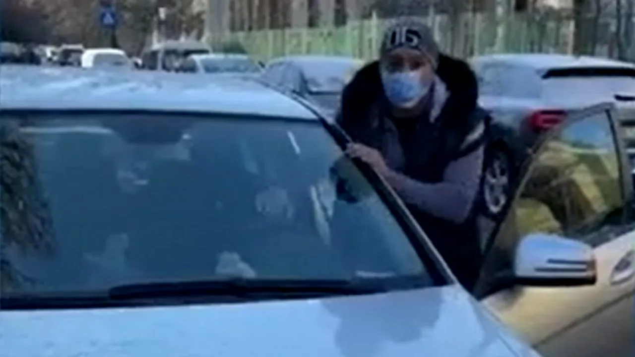 Șoferul care a lovit intenționat un cărucior în care se afla un bebeluș, arestat preventiv