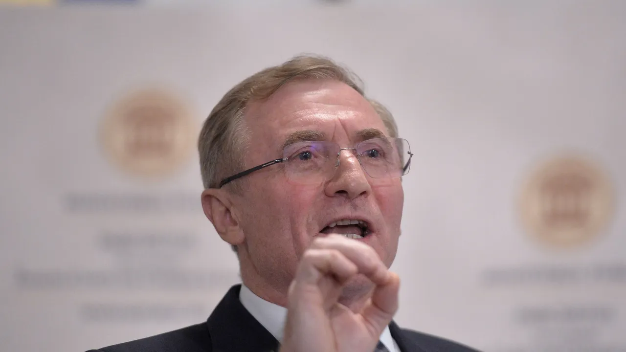 Augustin Lazăr le transmite colegilor să își asume răspunderea de a candida pentru mandatul de procuror general