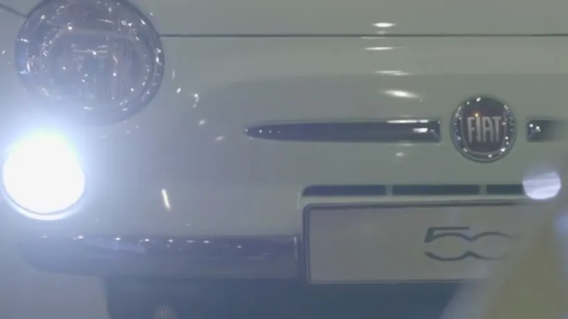 VIDEO. Cascadorul Alastair Moffatt reușește să facă o cascadorie incredibilă la bordul unui Fiat 500