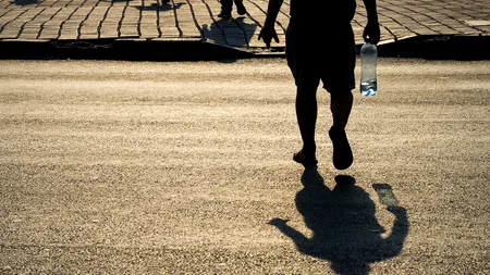 România sub COD ROȘU de caniculă, pentru a treia oară în istorie. Recomandările specialiștilor