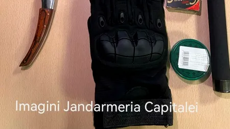 Jandarmii au găsit la suporterii echipei Steaua obiecte şi substanţe interzise, la intrarea în Bucureşti. Câteva zeci de fani au ajuns la poliţie