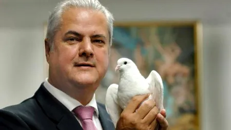 Condamnat pentru corupție, Năstase a început operațiunea de reabilitare publică: 