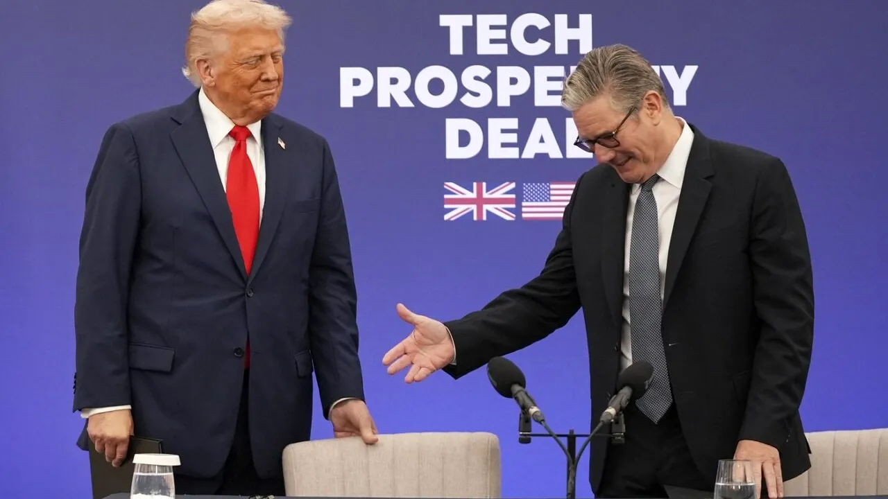Trump și premierul britanic au semnat 