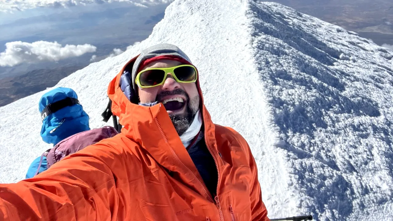 Președintele unei FEDERAȚII din România a cucerit vârful Ararat! Ce țintă are acum