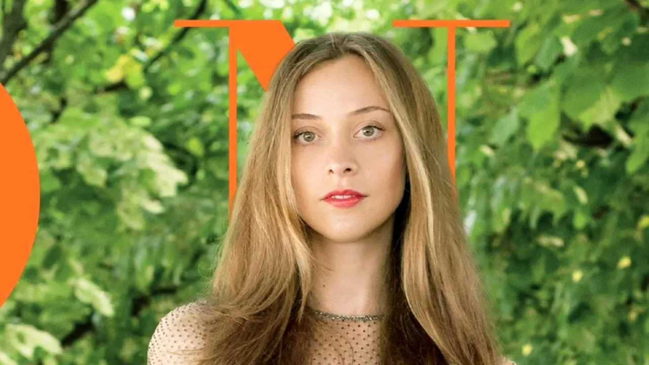 Paris, senzualitate și vacanțe cu stil în The ONE de august 