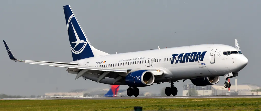 Un avion al companiei TAROM, lovit de trăsnet la decolarea de pe aeroportul Otopeni