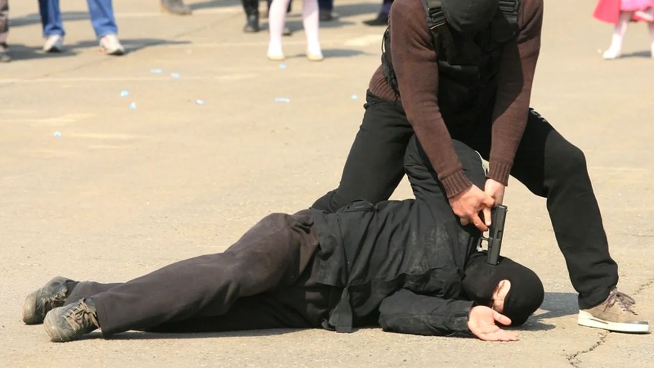 OPERAȚIUNEA „Armele la control