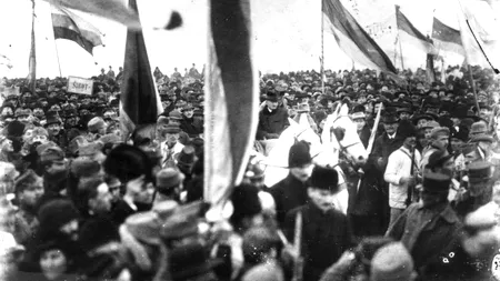 Doi boi, în schimbul unui aparat de fotografiat. Povestea SOLDATULUI care a făcut singurele poze la UNIRE