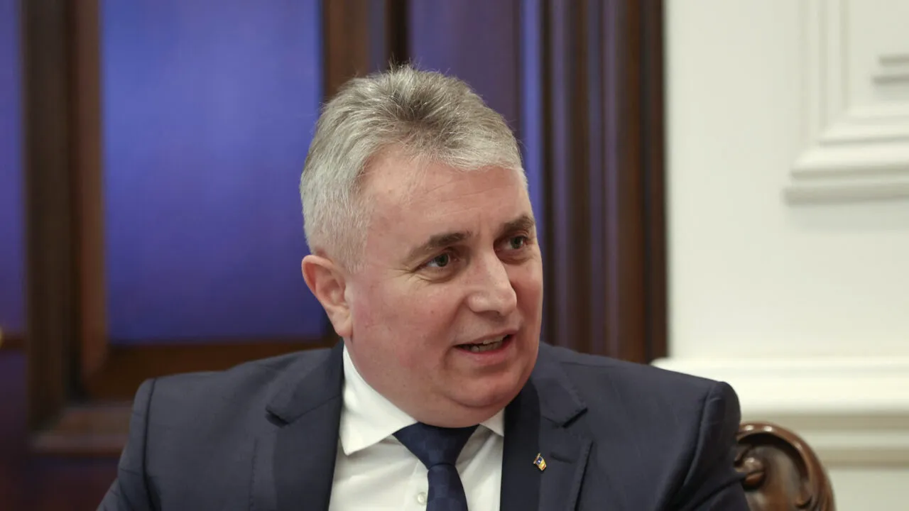 Lucian BODE, despre cazul fetiței găsite moartă în canapea: Ancheta se desfăşoară în mai multe ţări