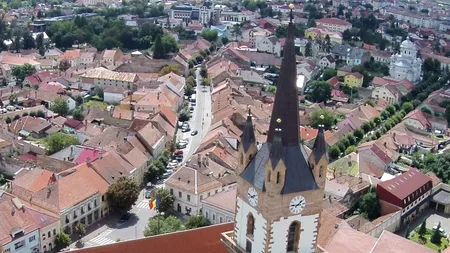 Primarul unui oraș din România pentru care consilierii au votat un salariu de trei ori mai mare. Suma este impresionantă