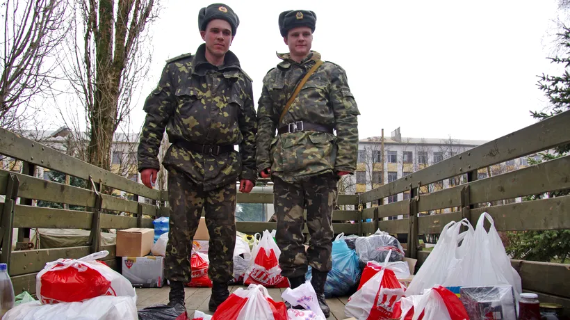 Cum susțin armata ucrainenii din Odesa: țigări, conserve de carne și saci de dormit