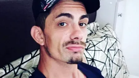 Rapperul Ţeastă, înmormântat fără slujbă religioasă: „Poate că e liniștit acolo, lângă mama lui”