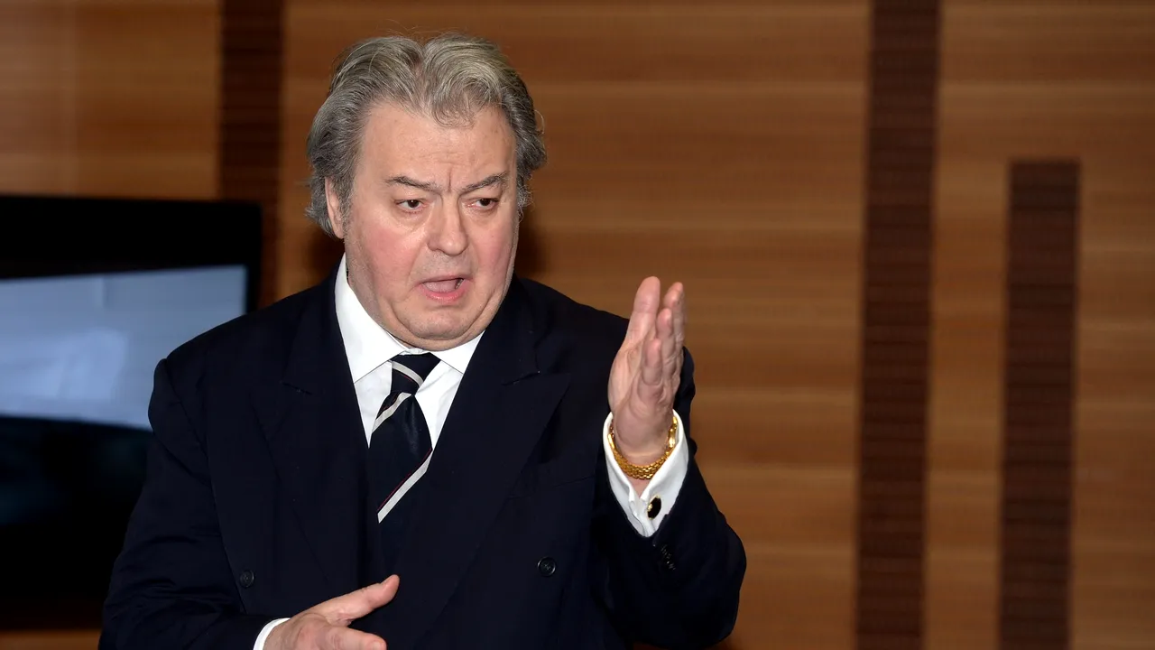 Pe cine susține Corneliu Vadim Tudor în turul al doilea al prezidențialelor