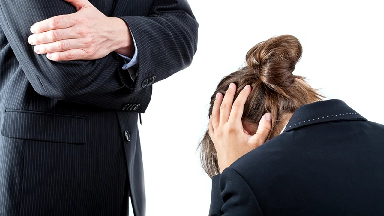 Cum să supraviețuiești cu un șef de coșmar