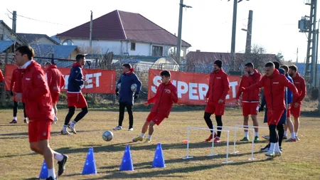 Dinamoviștii se bat între ei pentru Superliga! MECI de șase puncte