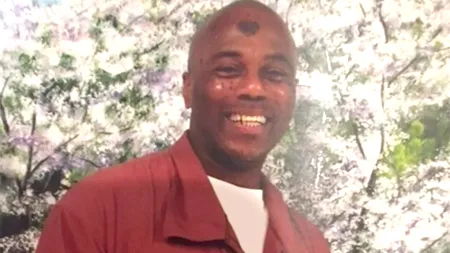 Viața bate filmul. După 25 de ani de pușcărie, bărbatul din imagine a fost găsit nevinovat. Ireal ce s-a întâmplat după ce a fost eliberat