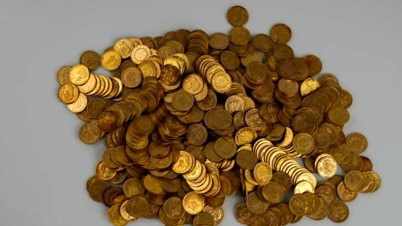 Descoperire uriașă în Cehia. Peste 500 de monede celtice și lingouri de aur, ascunse sub pământ de mai bine de două milenii